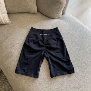 Alphalete AMPLIFY SHORT 6.5”